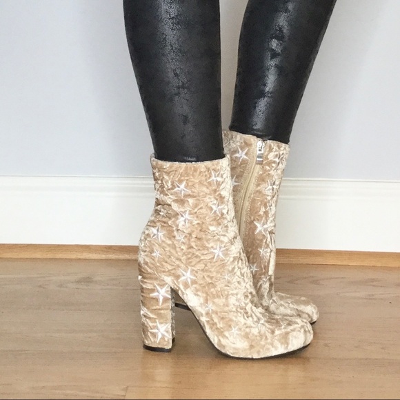 Wild Diva Shoes - Wild Diva crushed velvet star ankle boots
